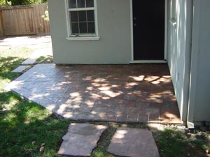 Patio area made with pavers